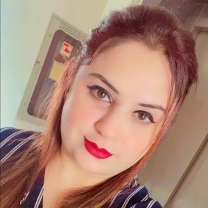 Meet your Posher, Aashima